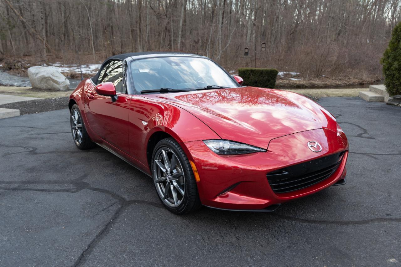 Mazda MX-5 Miata Grand Touring 6AT 2016