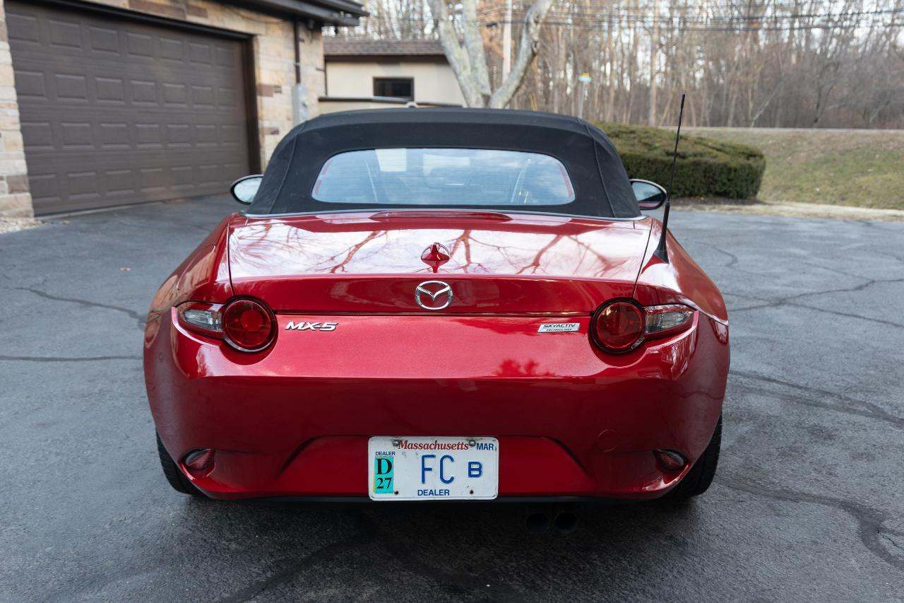 Mazda MX-5 Miata Grand Touring 6AT 2016