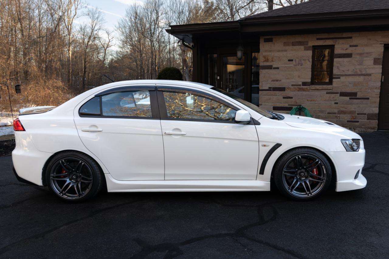 Mitsubishi Lancer Evolution GSR 2011