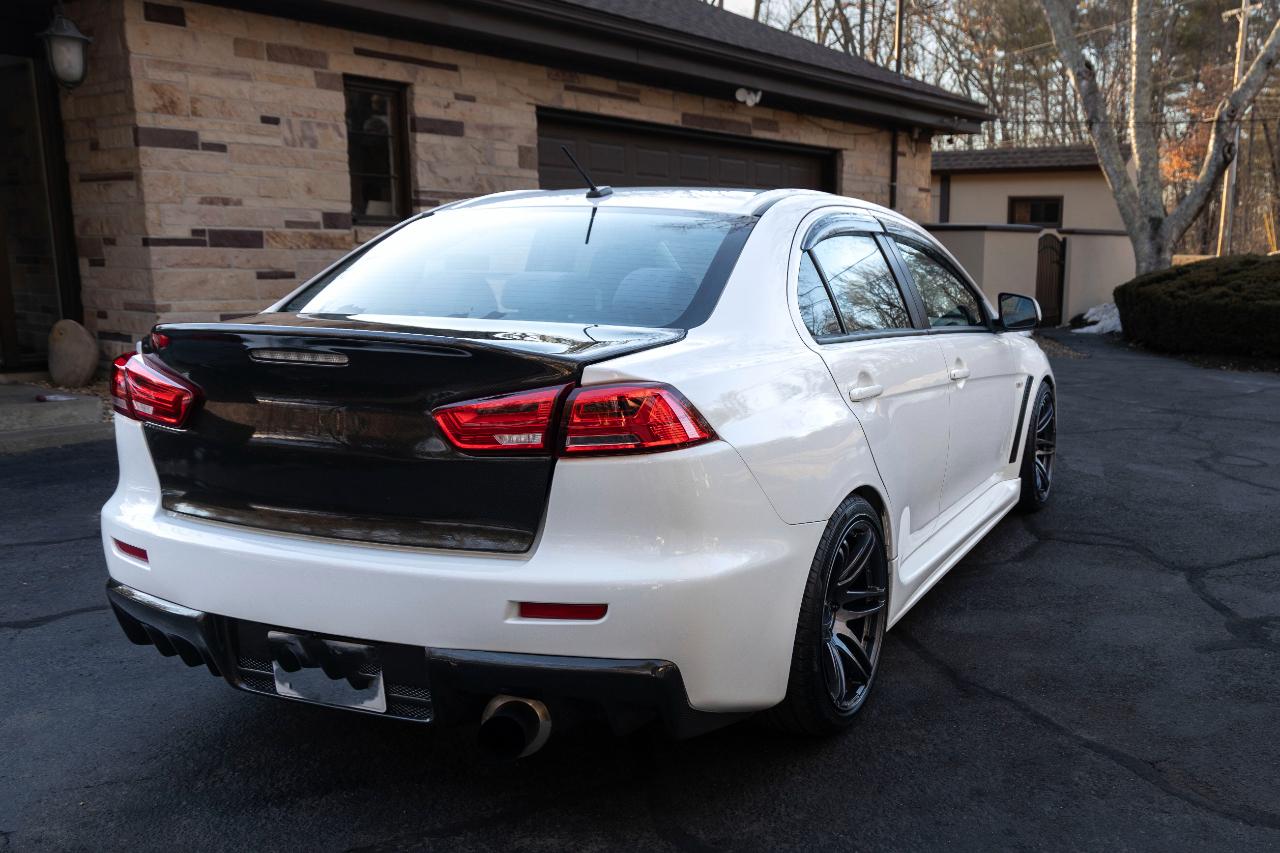 Mitsubishi Lancer Evolution GSR 2011