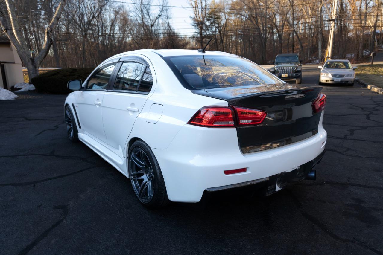 Mitsubishi Lancer Evolution GSR 2011