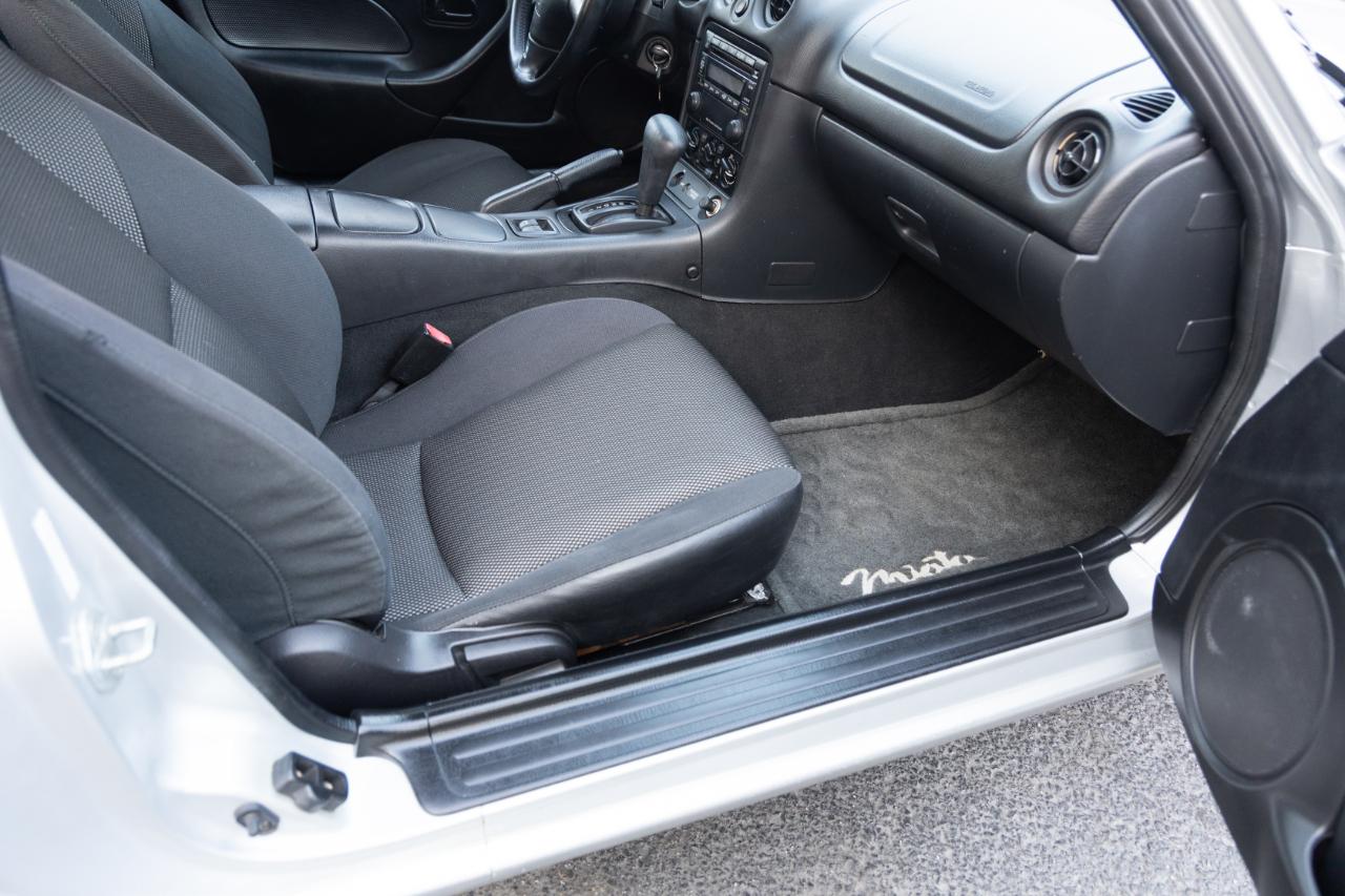 Mazda MX-5 Miata Base 2001