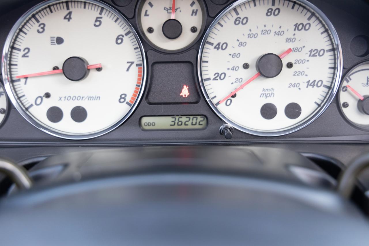 Mazda MX-5 Miata Base 2001