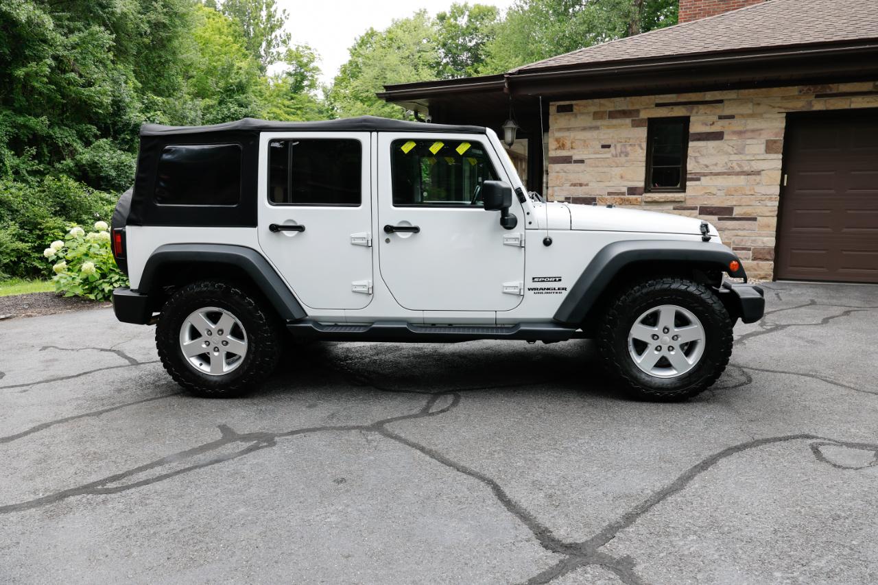 Jeep Wrangler Unlimited Sport 4WD 2014