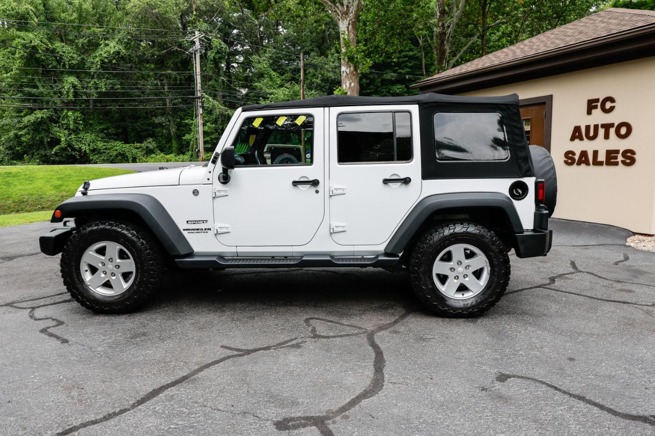 Jeep Wrangler Unlimited Sport 4WD 2014