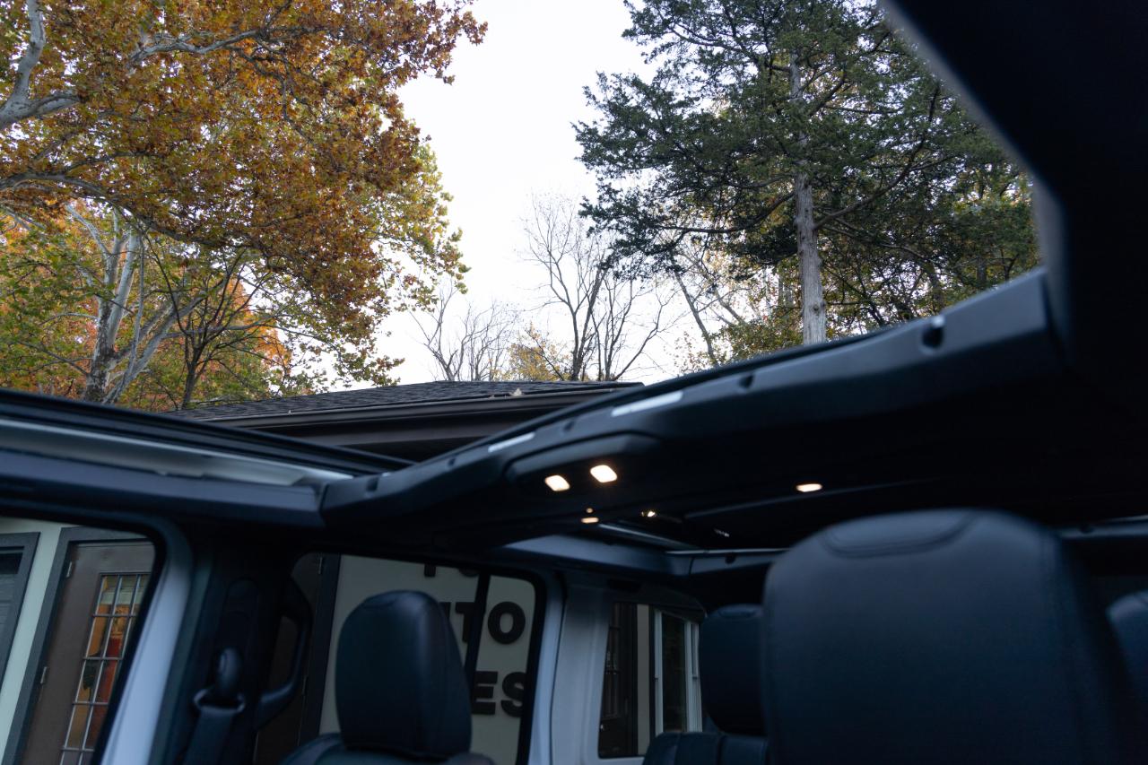 Jeep Wrangler 4xe Sahara 2024