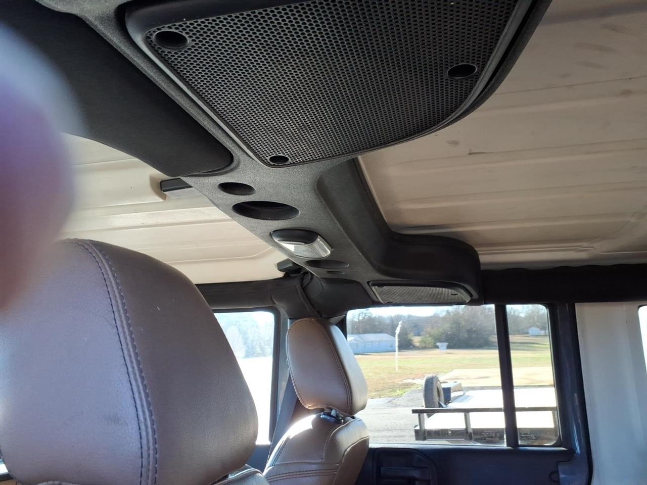 Jeep Wrangler Unlimited Sahara 4WD 2015