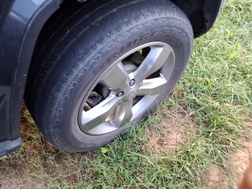 Jeep Grand Cherokee Overland 4WD 2011