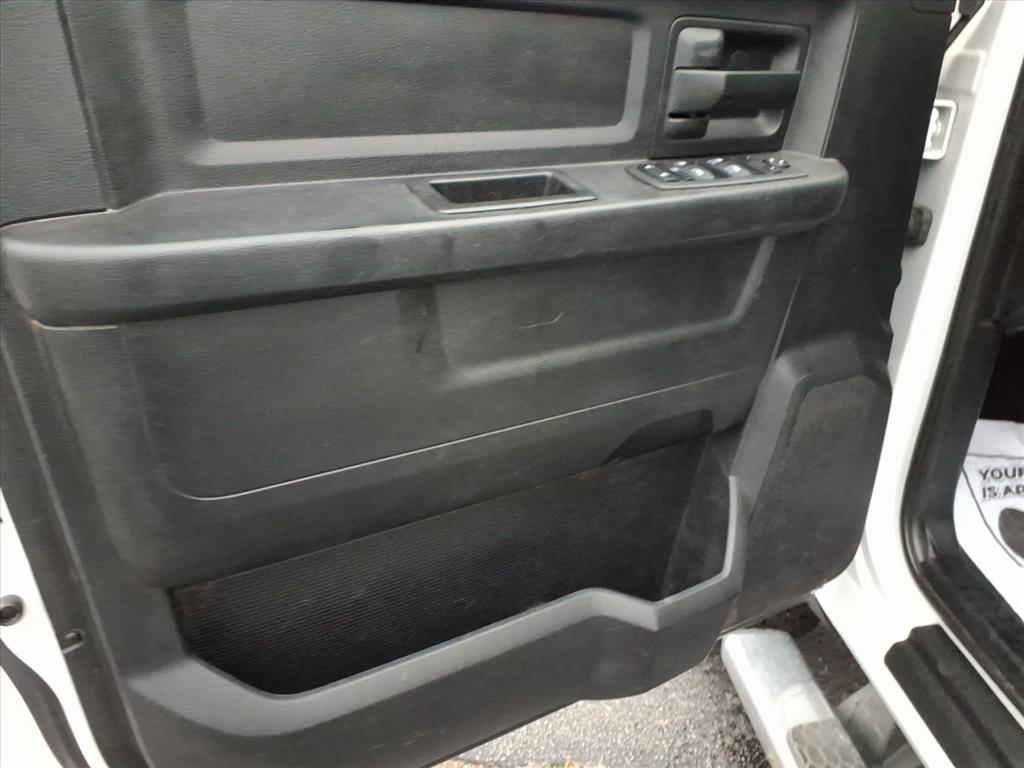 RAM 2500 ST Crew Cab SWB 4WD 2014