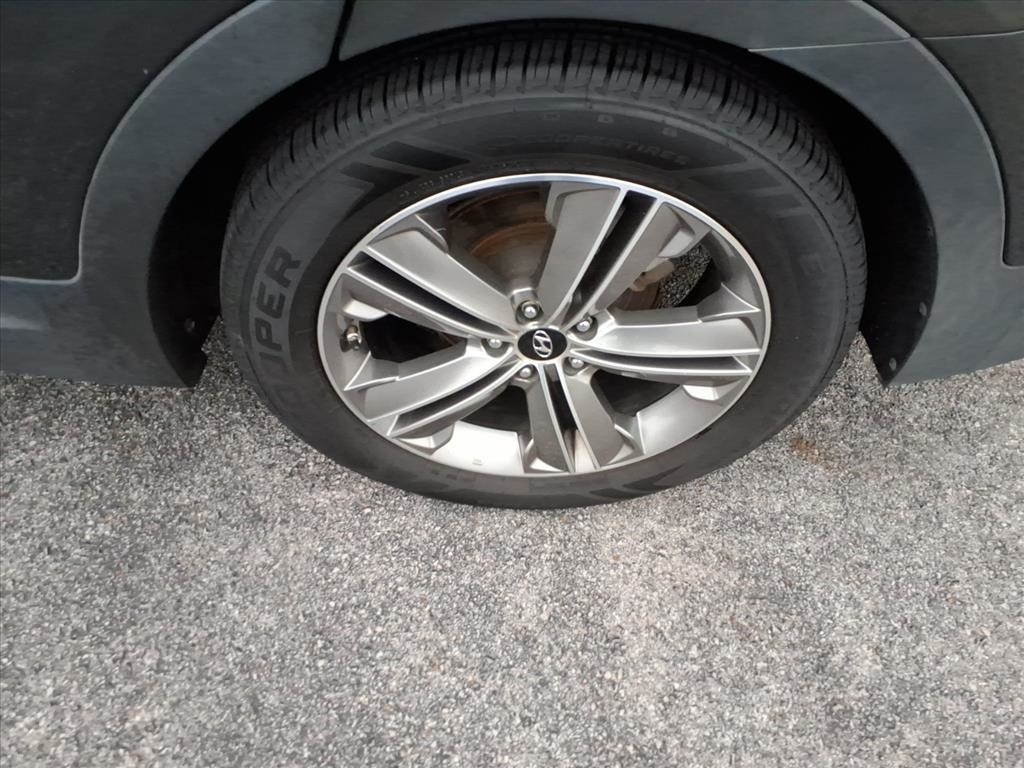 Hyundai Santa Fe Limited FWD 2013