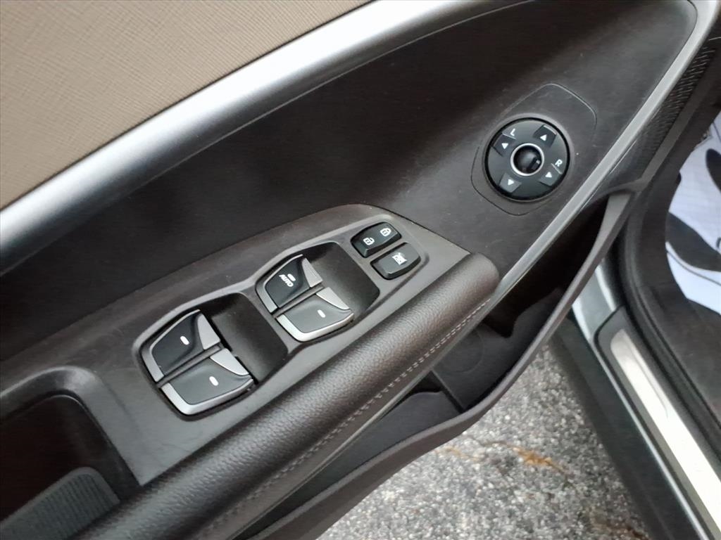 Hyundai Santa Fe Limited FWD 2013