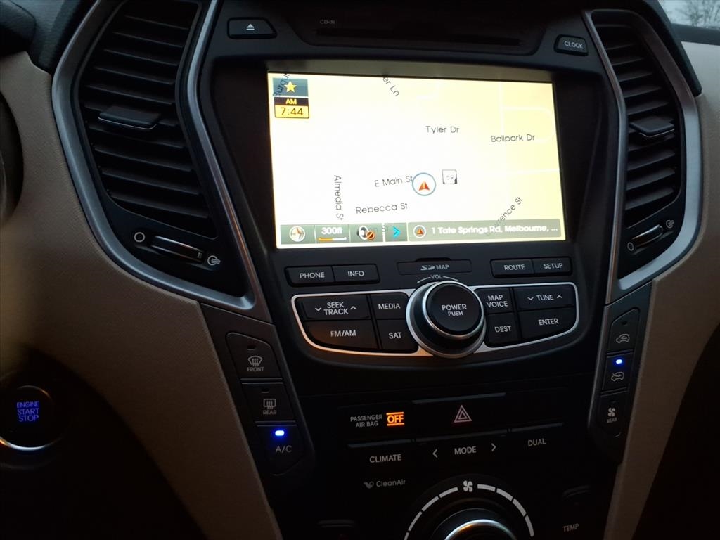 Hyundai Santa Fe Limited FWD 2013