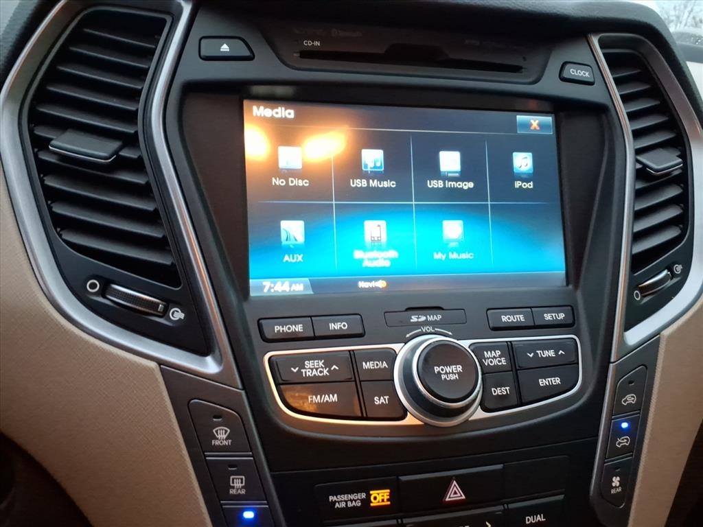 Hyundai Santa Fe Limited FWD 2013