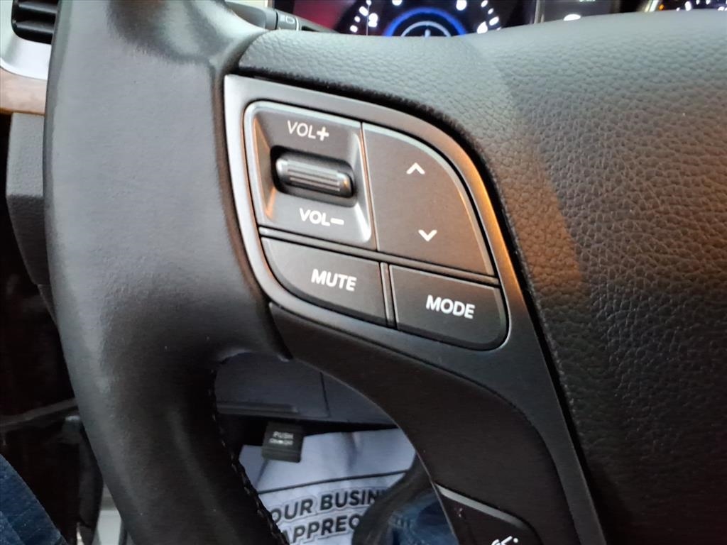 Hyundai Santa Fe Limited FWD 2013