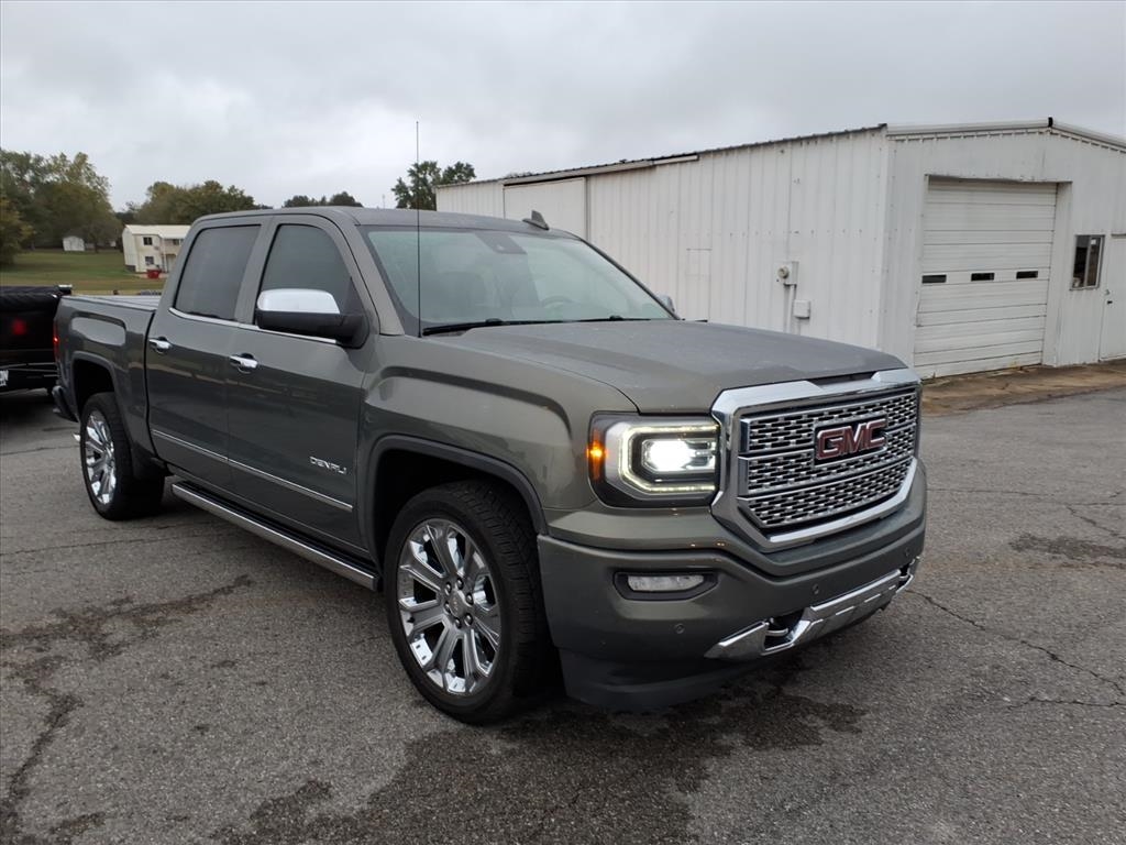 2017 GMC Sierra 1500 Denali Crew Cab Long Box 4WD