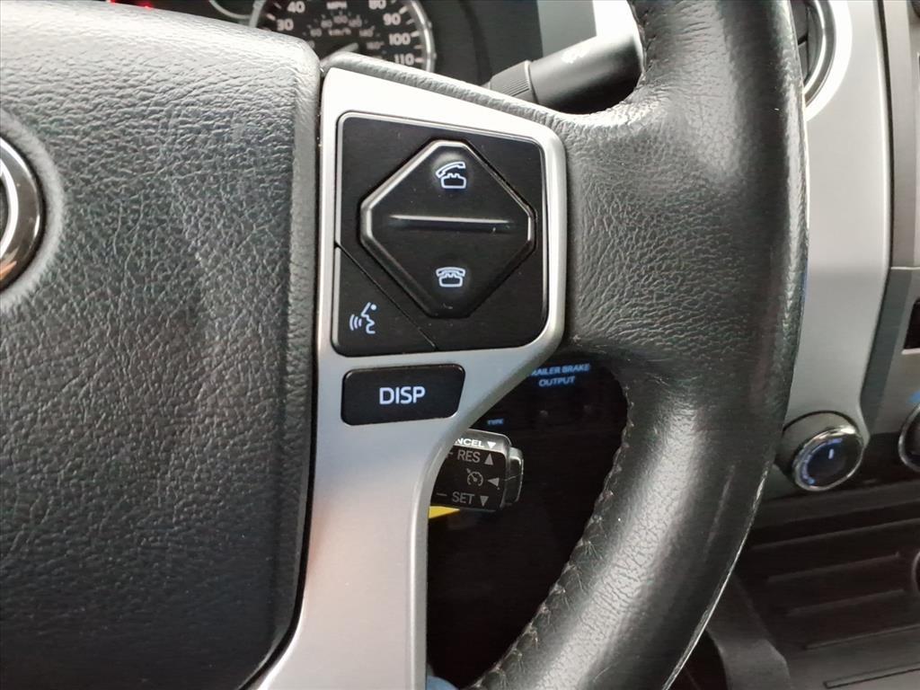 Toyota Tundra Limited 5.7L Double Cab 4WD 2017