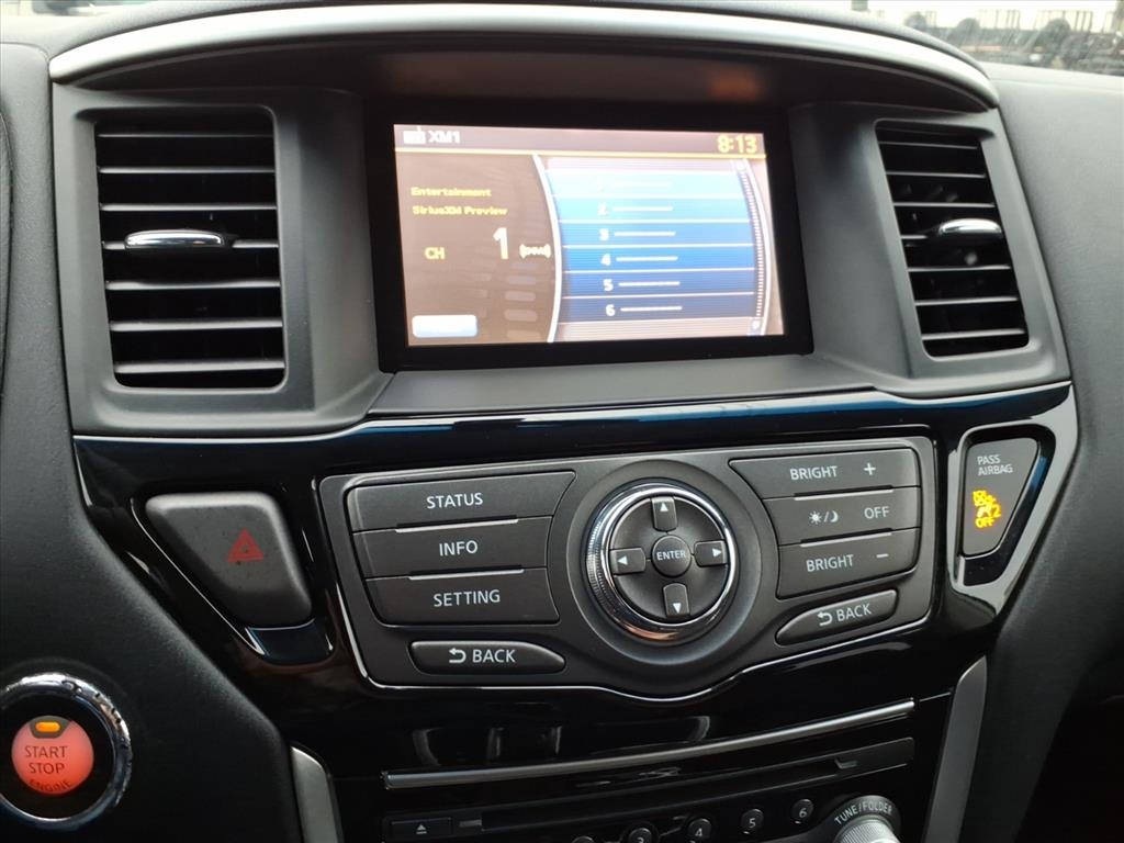 Nissan Pathfinder SV 4WD 2016