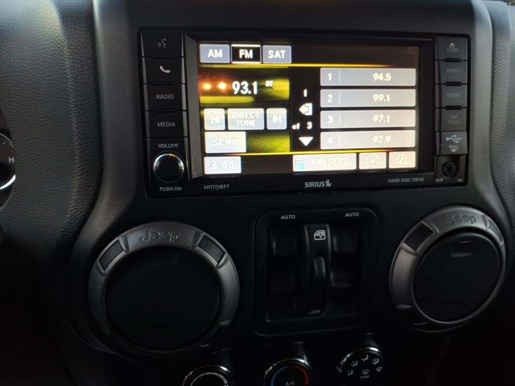 Jeep Wrangler Unlimited Sport 4WD 2014