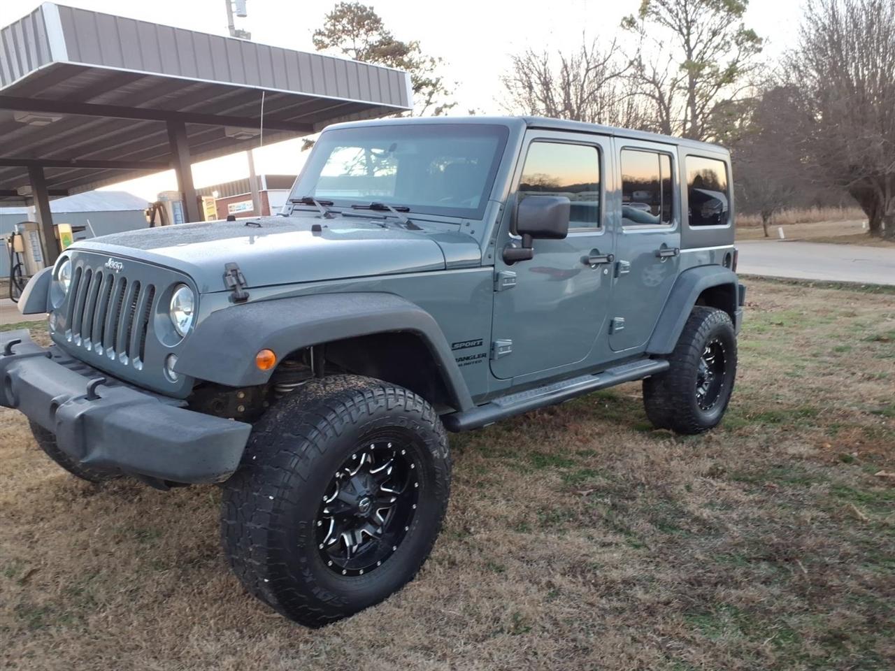 Jeep Wrangler Unlimited Sport 4WD 2014