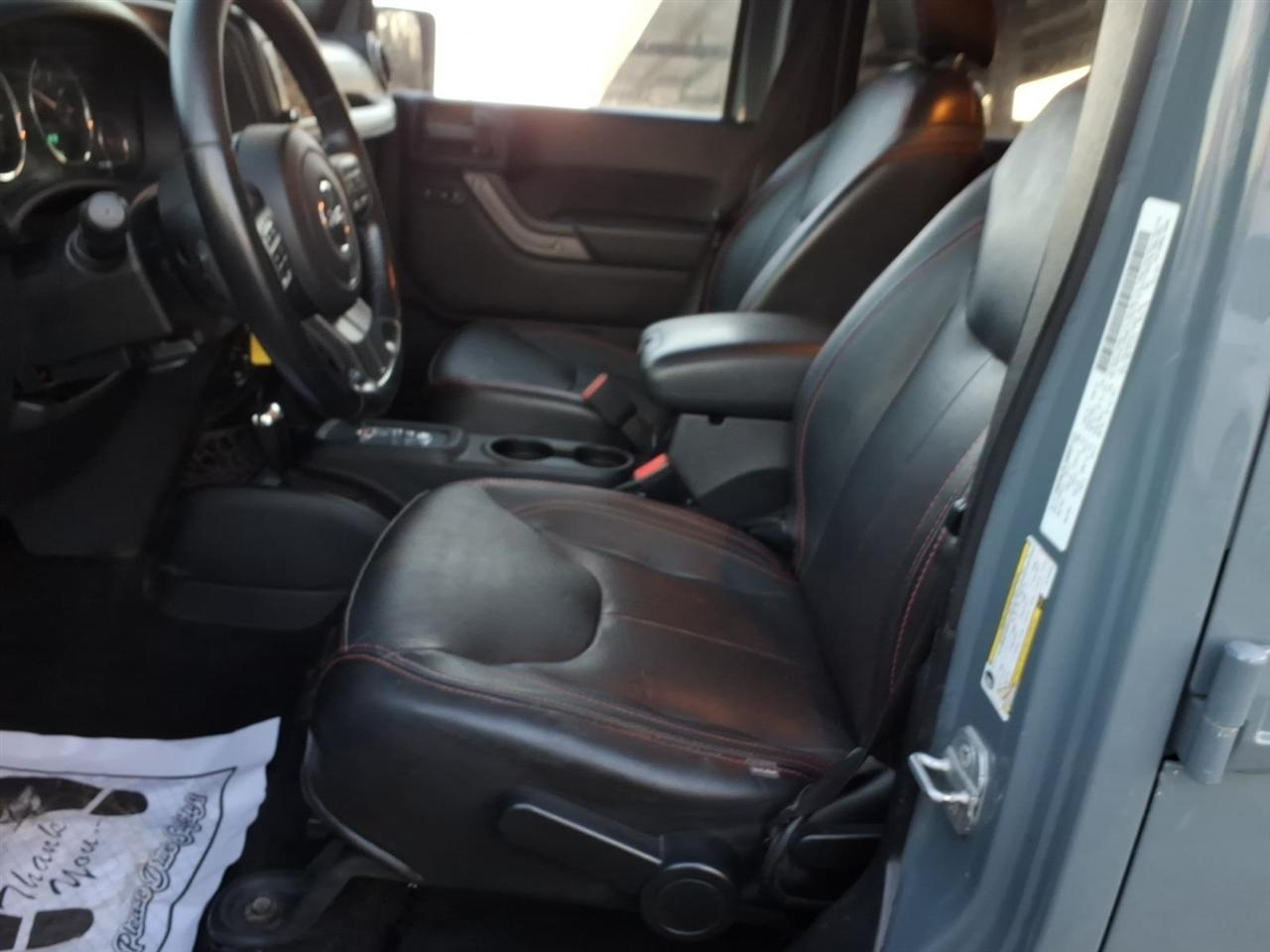 Jeep Wrangler Unlimited Sport 4WD 2014