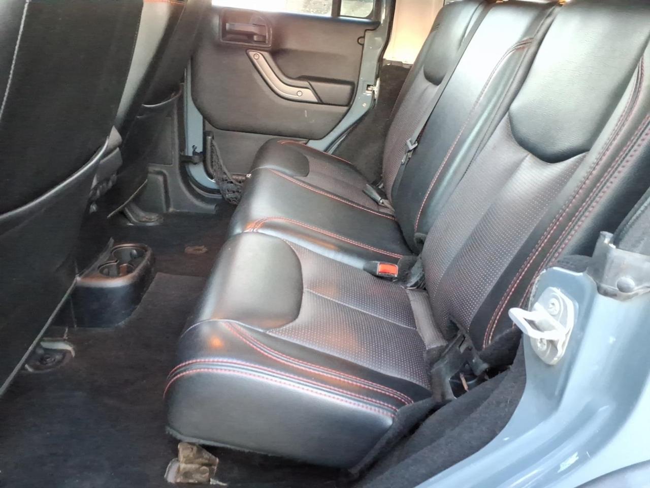 Jeep Wrangler Unlimited Sport 4WD 2014