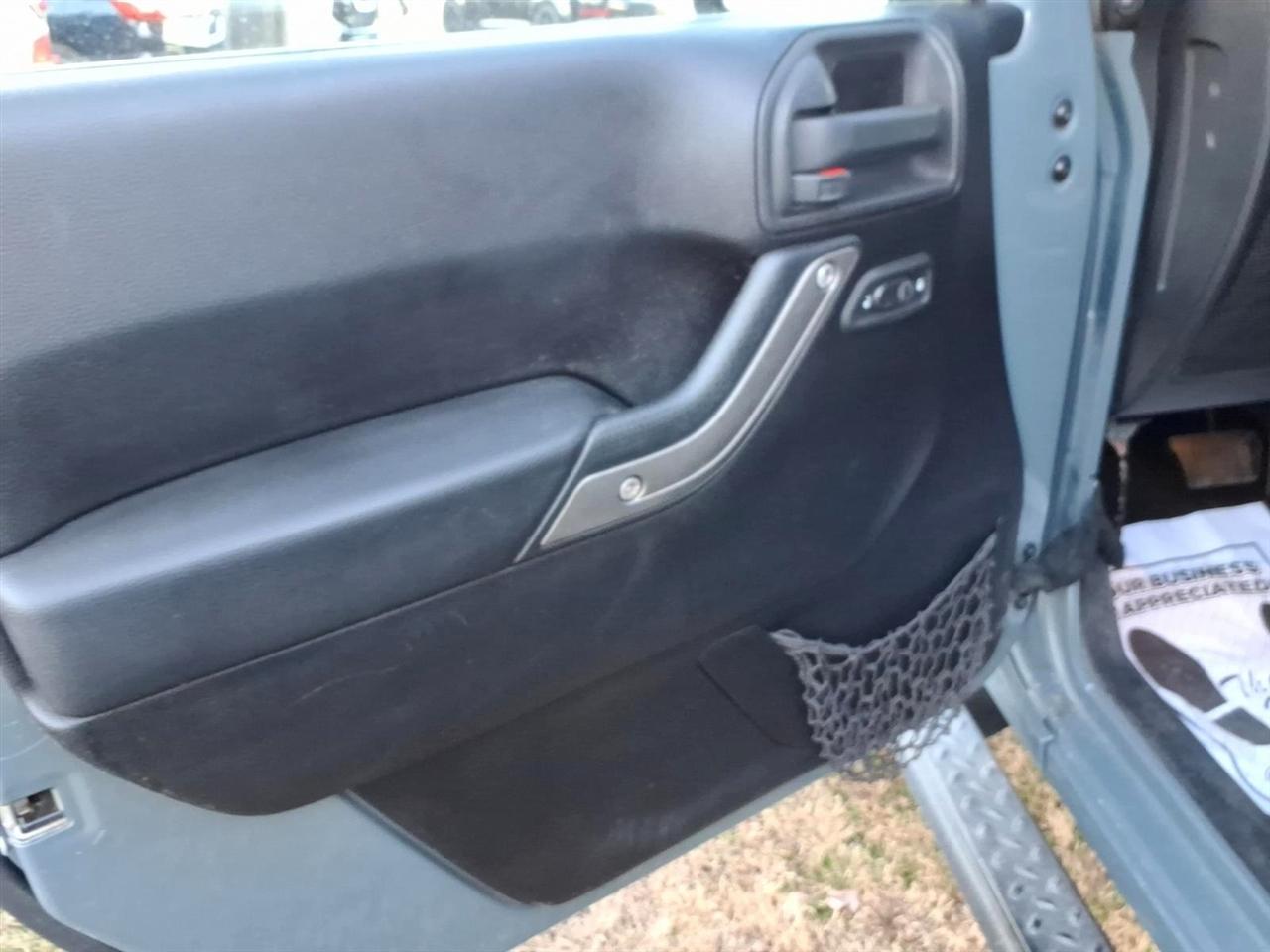 Jeep Wrangler Unlimited Sport 4WD 2014