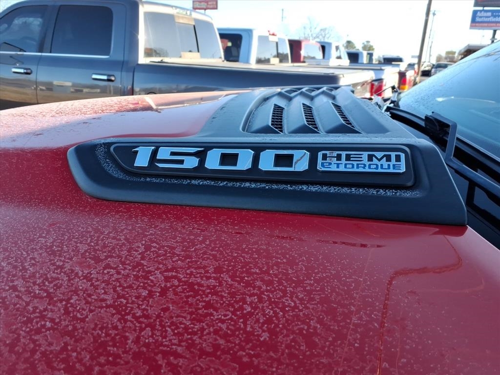 RAM 1500 Laramie Crew Cab SWB 4WD 2022