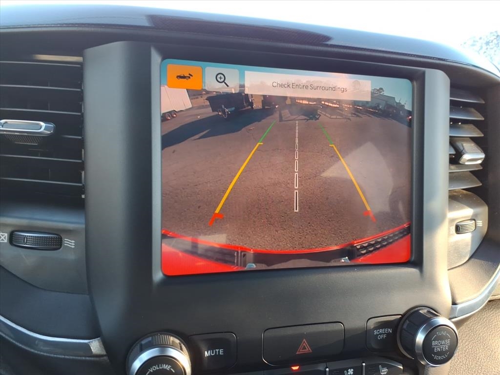 RAM 1500 Laramie Crew Cab SWB 4WD 2022