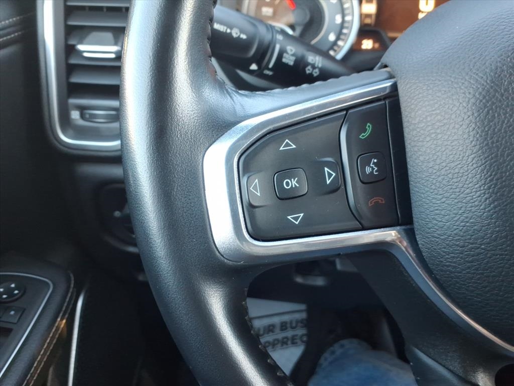 RAM 1500 Laramie Crew Cab SWB 4WD 2022