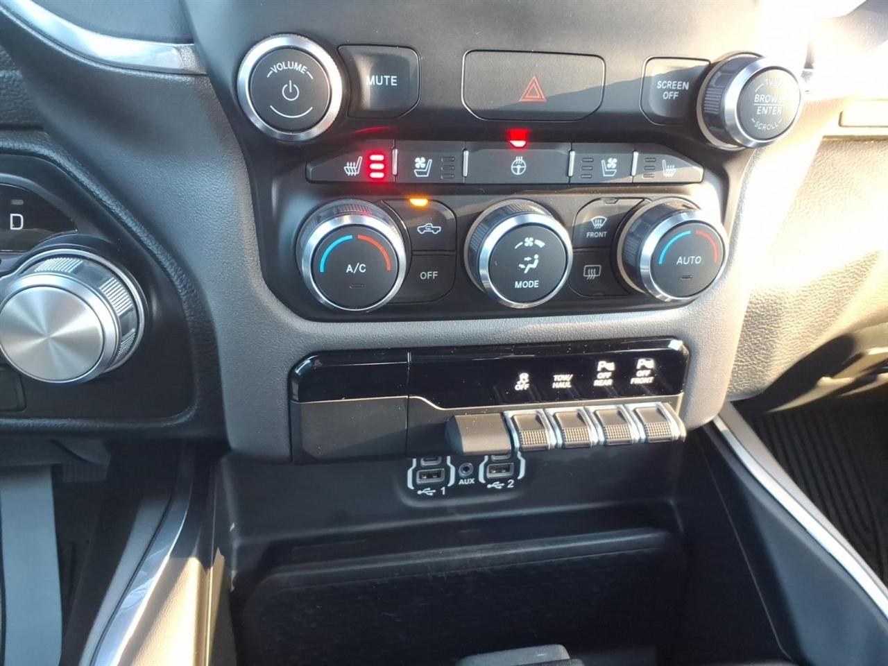 RAM 1500 Laramie Crew Cab SWB 4WD 2022