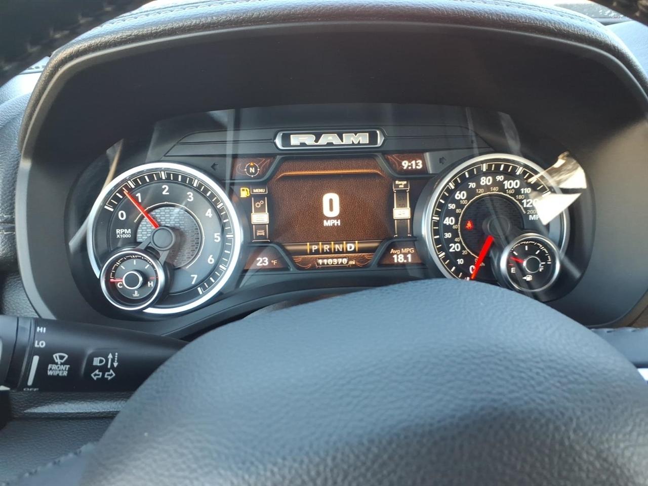 RAM 1500 Laramie Crew Cab SWB 4WD 2022