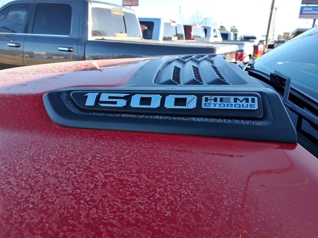 RAM 1500 Laramie Crew Cab SWB 4WD 2022