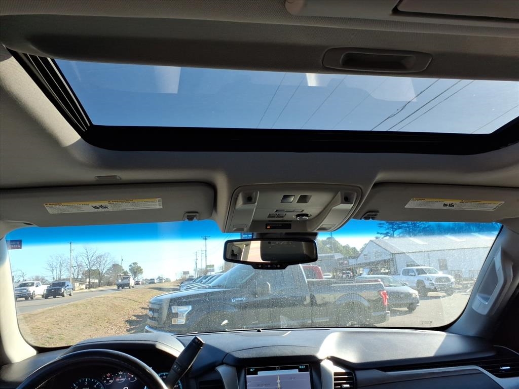 GMC Yukon Denali 4WD 2018