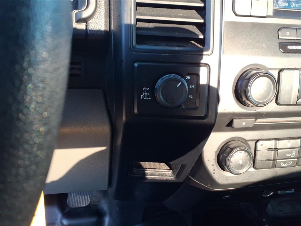 Ford F-150 XL 8-ft. Bed 2WD 2016