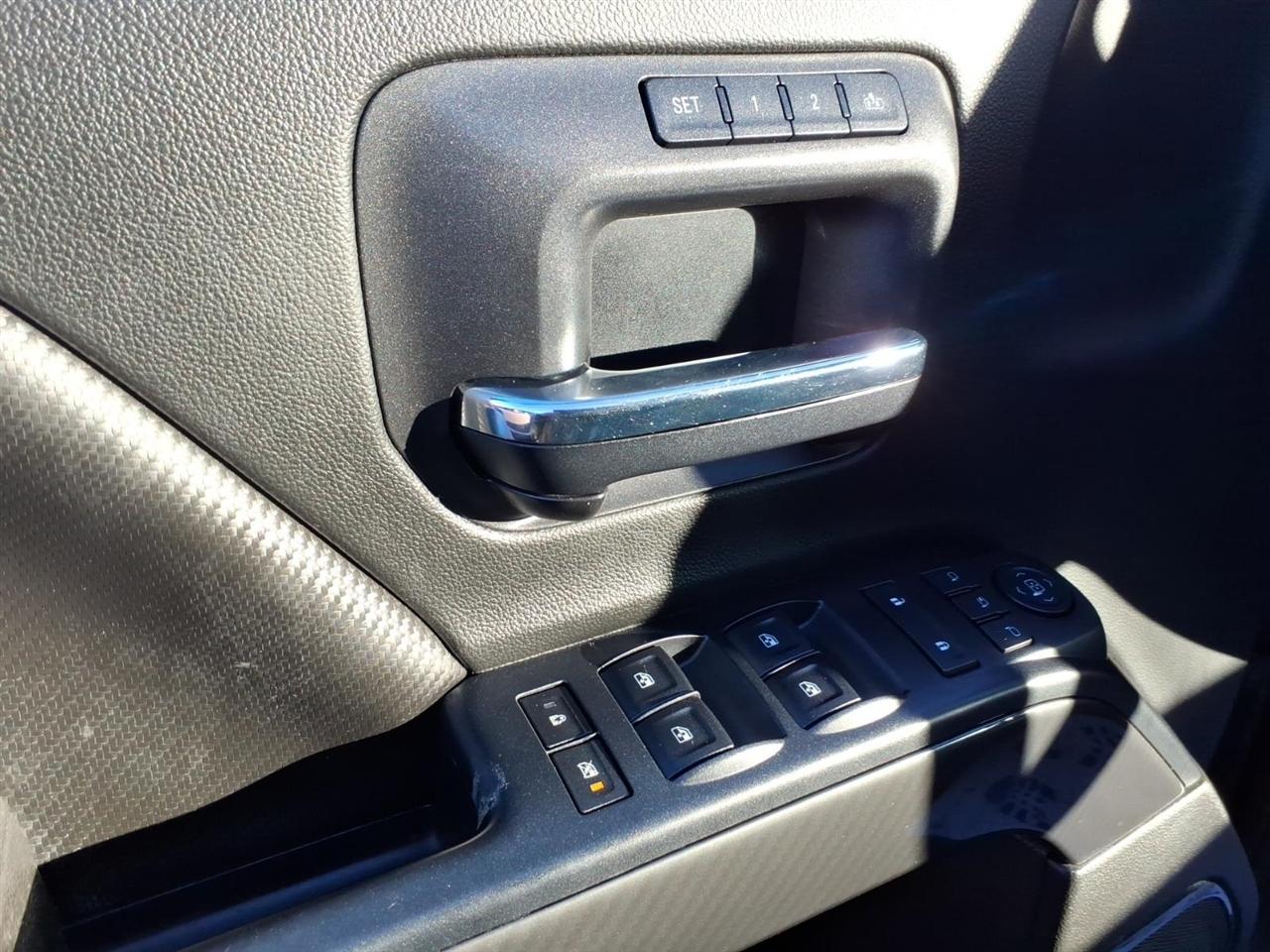 GMC Sierra 1500 SLT Crew Cab Long Box 4WD 2017