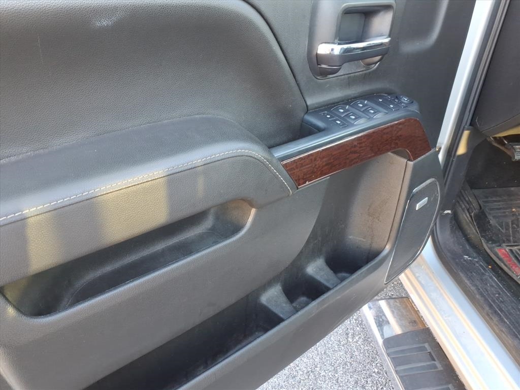 GMC Sierra 1500 SLT Crew Cab Long Box 4WD 2017