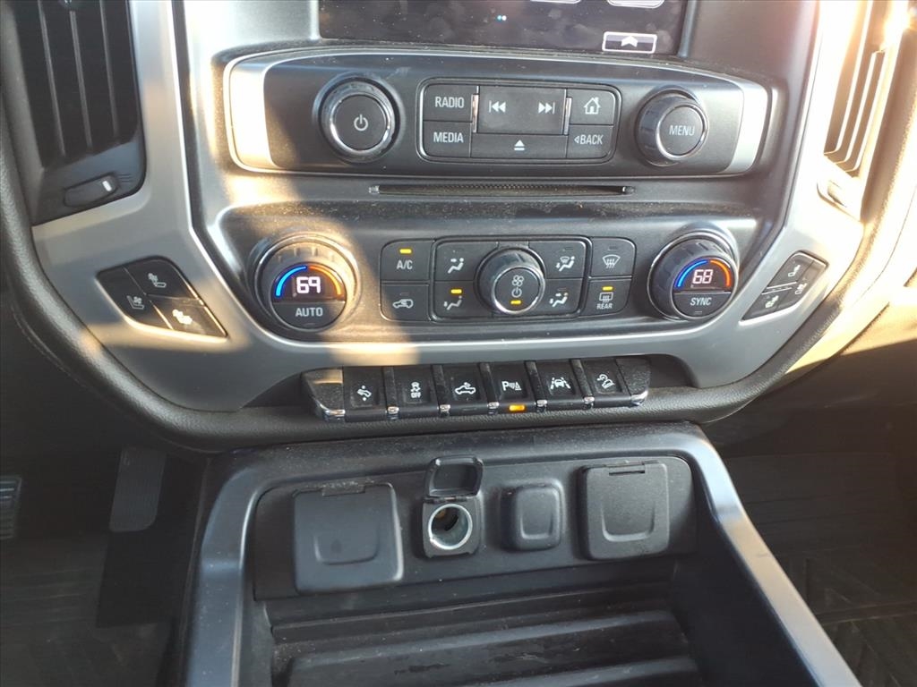 GMC Sierra 1500 SLT Crew Cab Long Box 4WD 2017