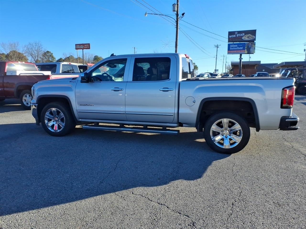 GMC Sierra 1500 SLT Crew Cab Long Box 4WD 2017