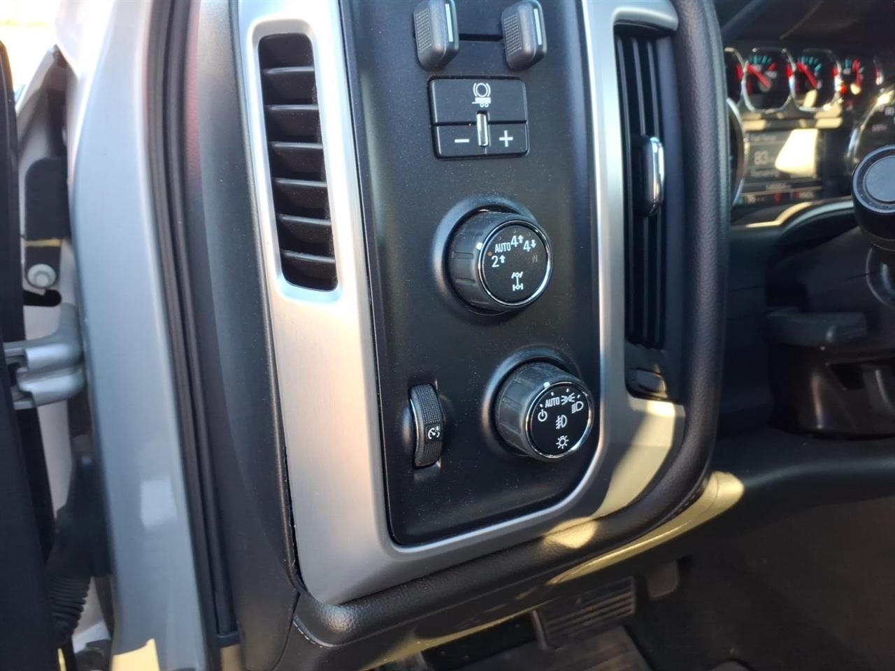 GMC Sierra 1500 SLT Crew Cab Long Box 4WD 2017