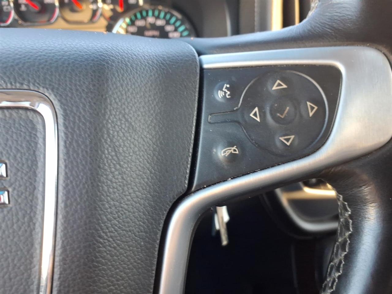 GMC Sierra 1500 SLT Crew Cab Long Box 4WD 2017