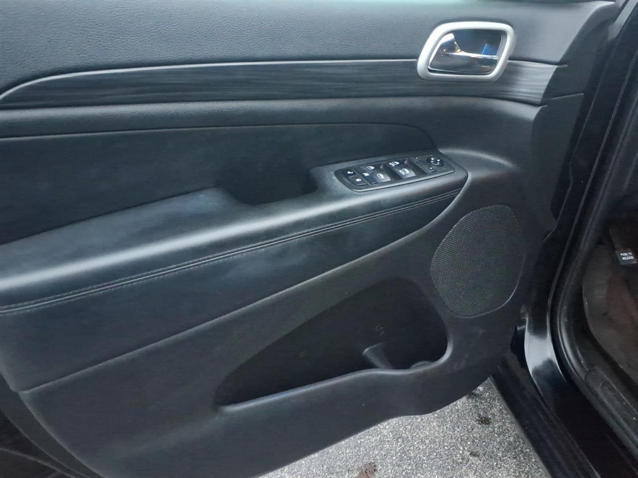 Jeep Grand Cherokee Laredo 4WD 2019