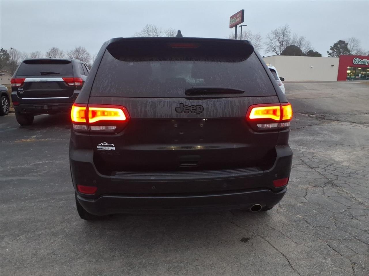 Jeep Grand Cherokee Laredo 4WD 2019