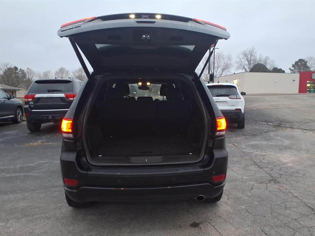 Jeep Grand Cherokee Laredo 4WD 2019