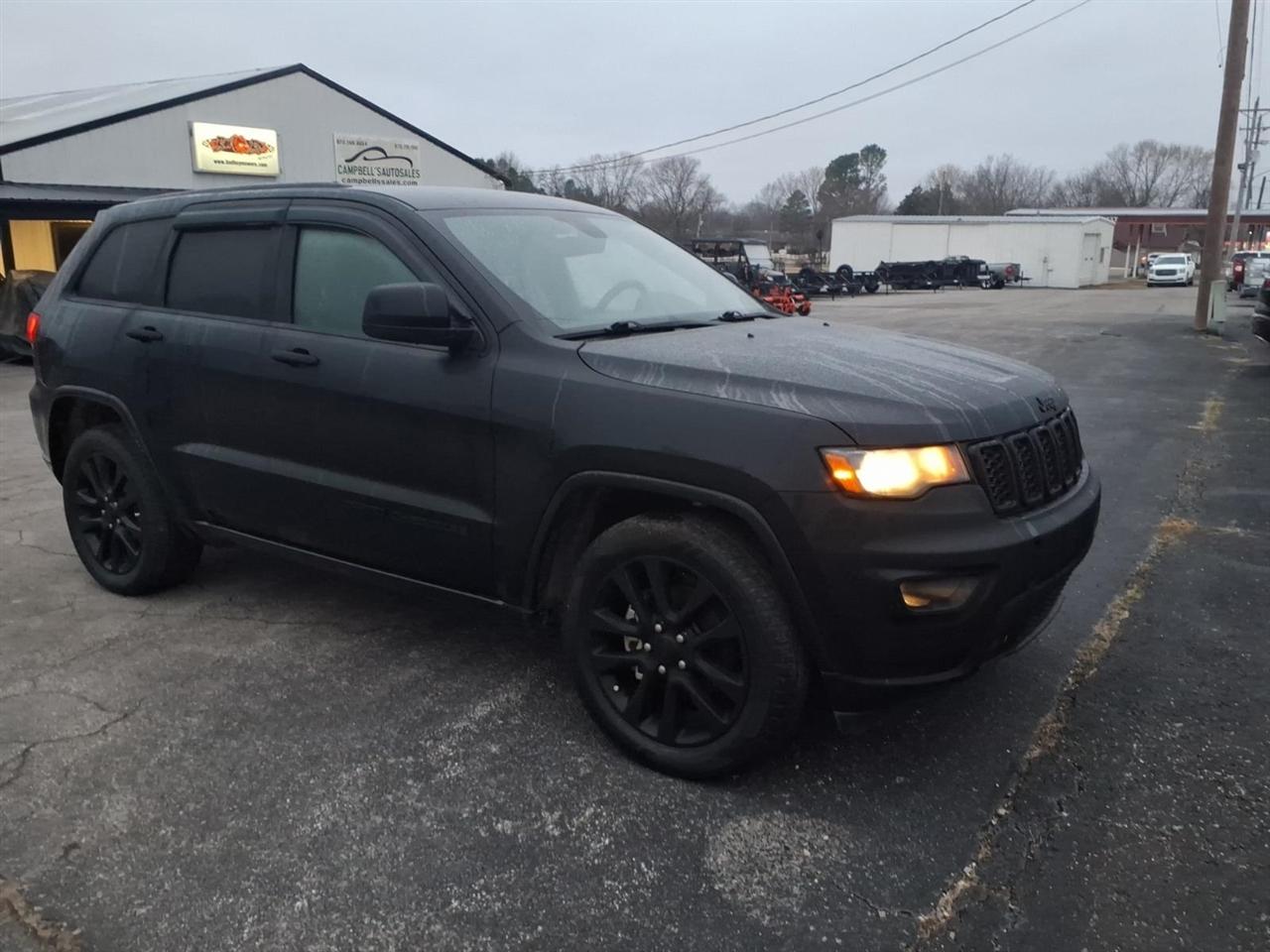 2019 Jeep Grand Cherokee Laredo 4WD