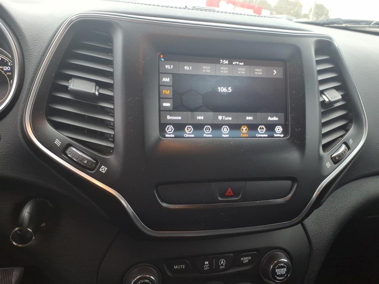 Jeep Cherokee Latitude FWD 2020