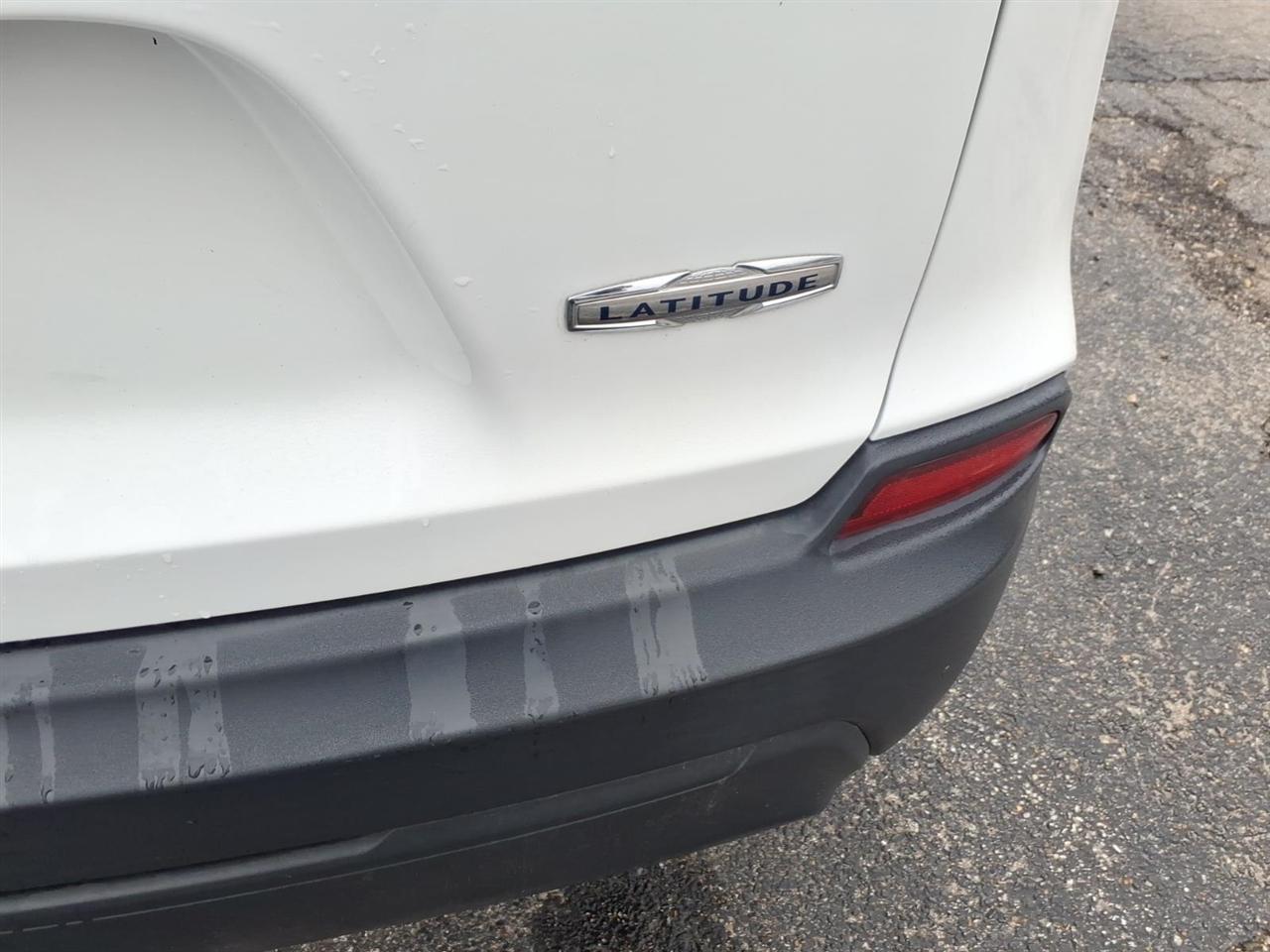 Jeep Cherokee Latitude FWD 2020