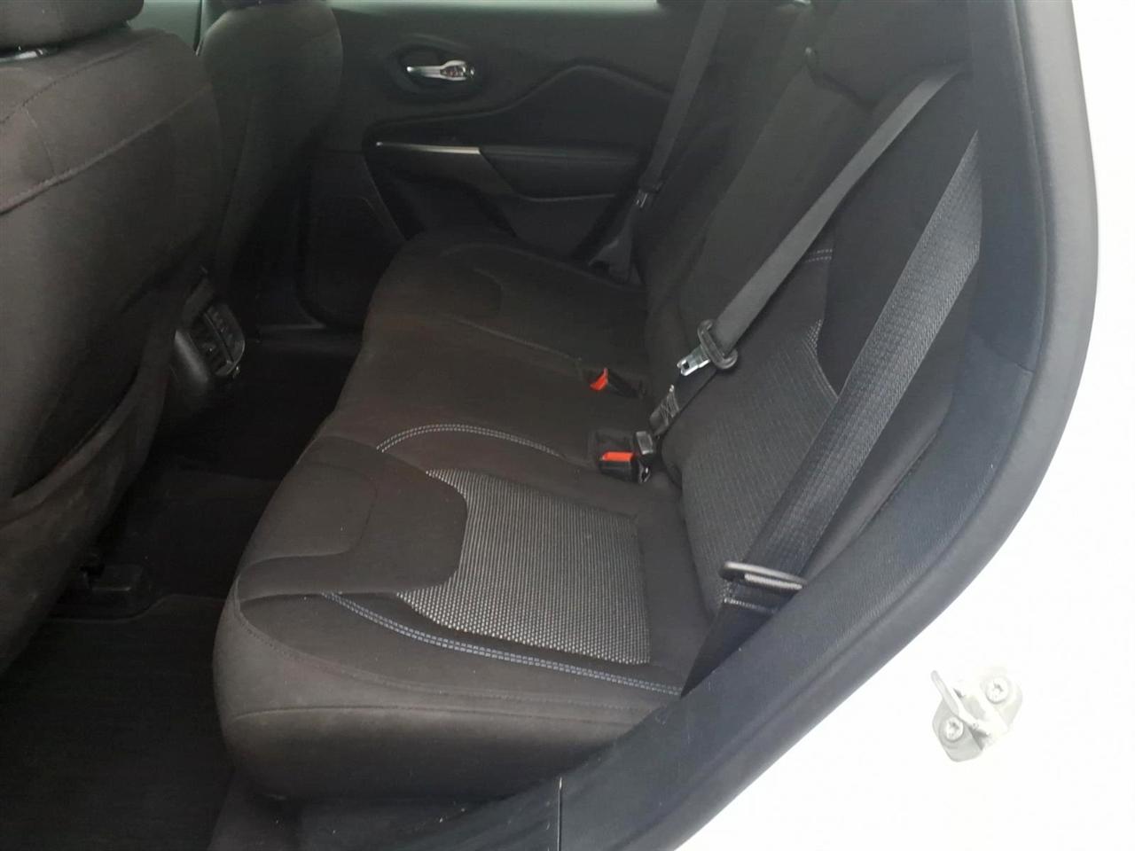 Jeep Cherokee Latitude FWD 2020