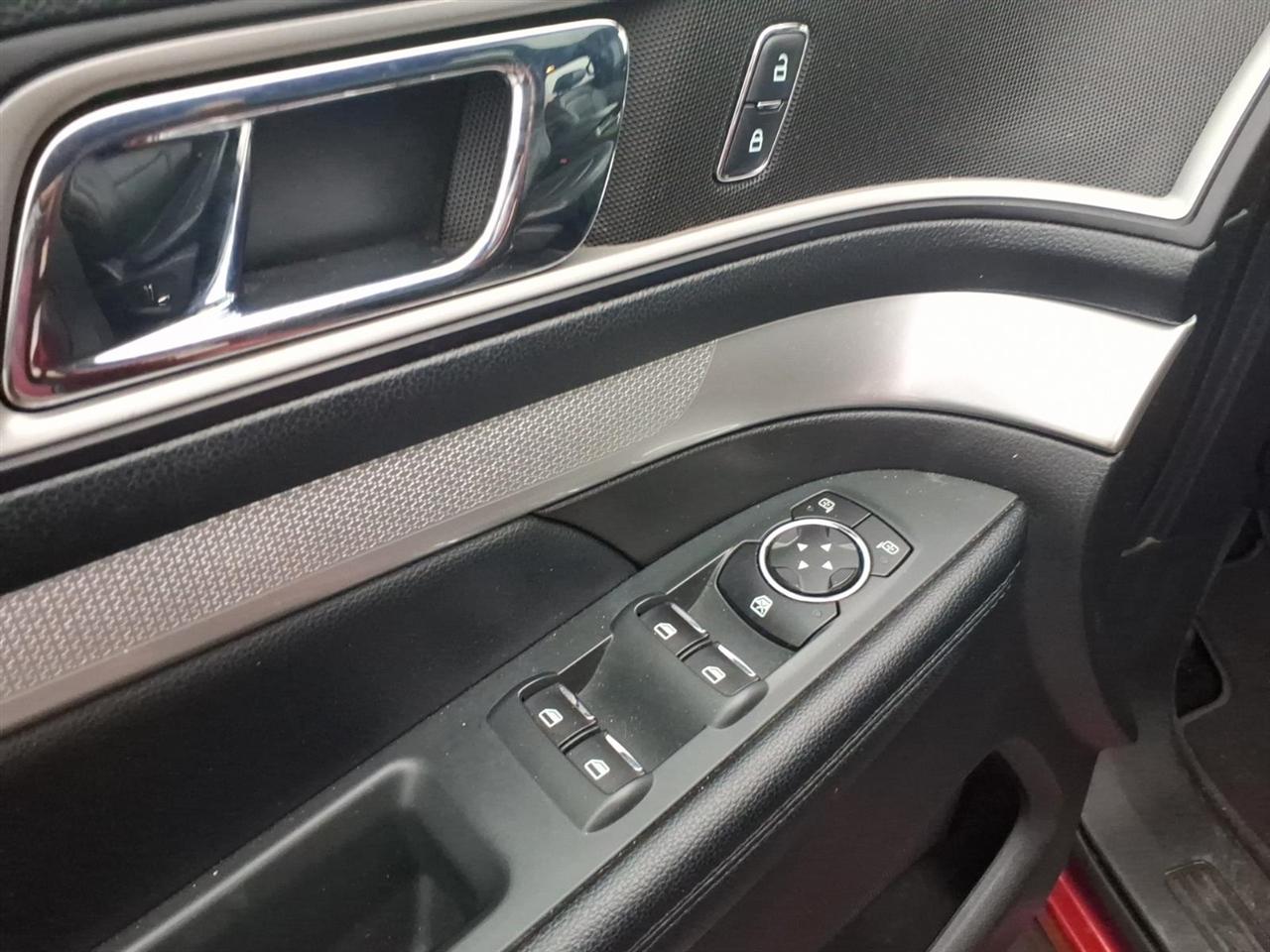 Ford Explorer XLT FWD 2017