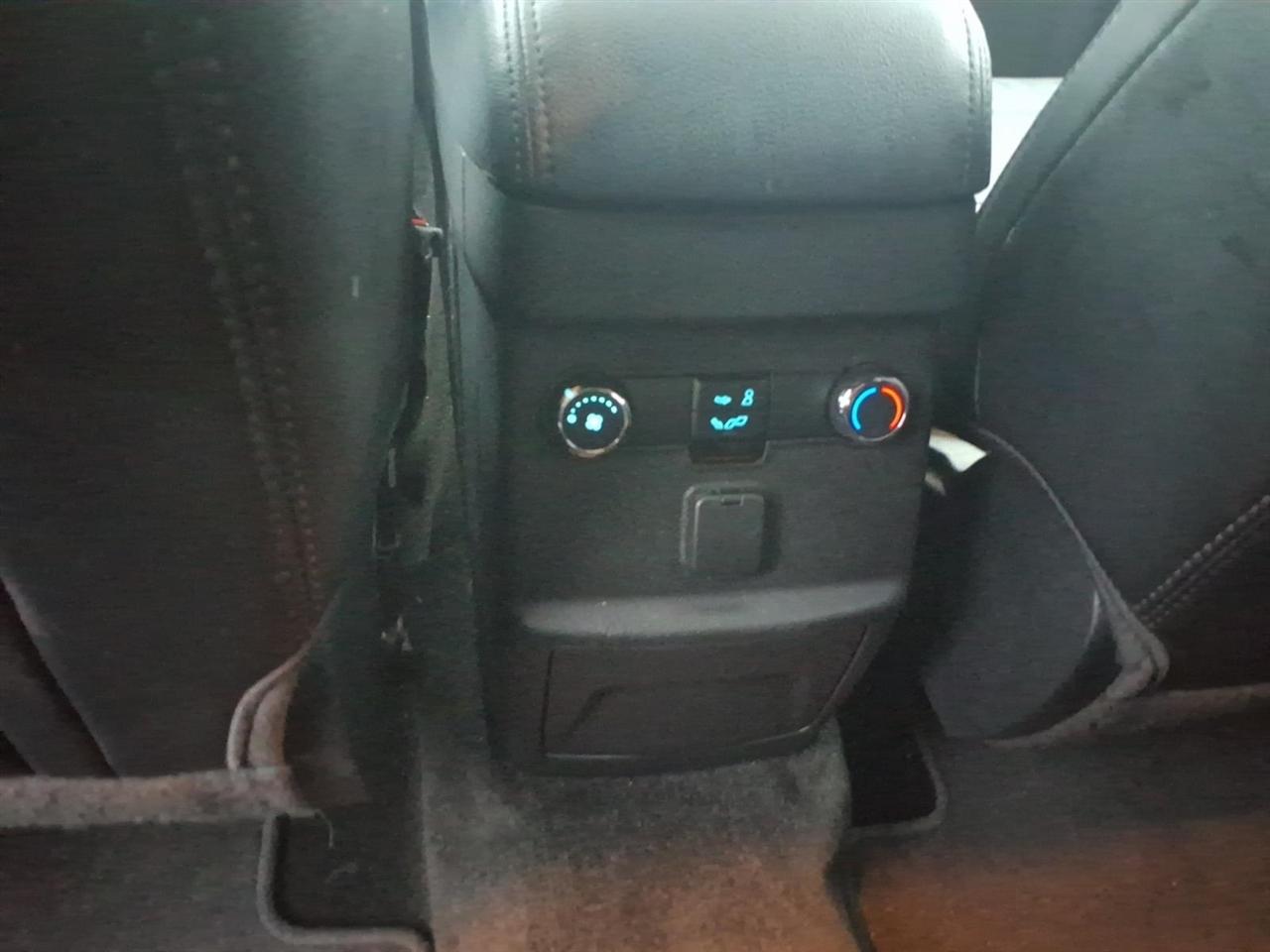 Ford Explorer XLT FWD 2017