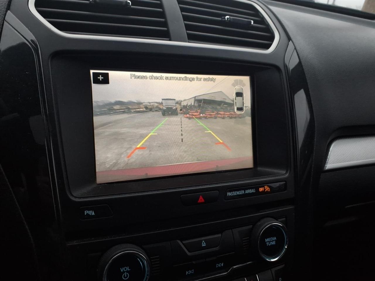 Ford Explorer XLT FWD 2017